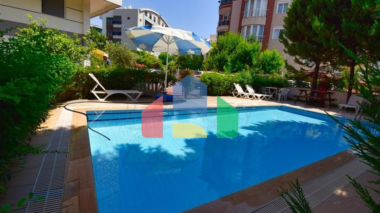 Квартира планування 4 + 1 дуплекс в мікрорайоні Унджали-Анталія