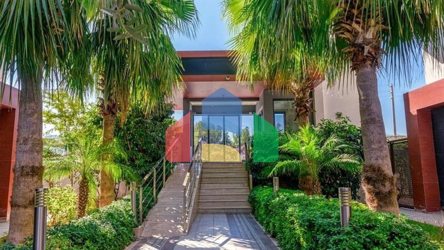 Квартира планування 4 + 1 дуплекс в мікрорайоні Зюмрют-Анталія