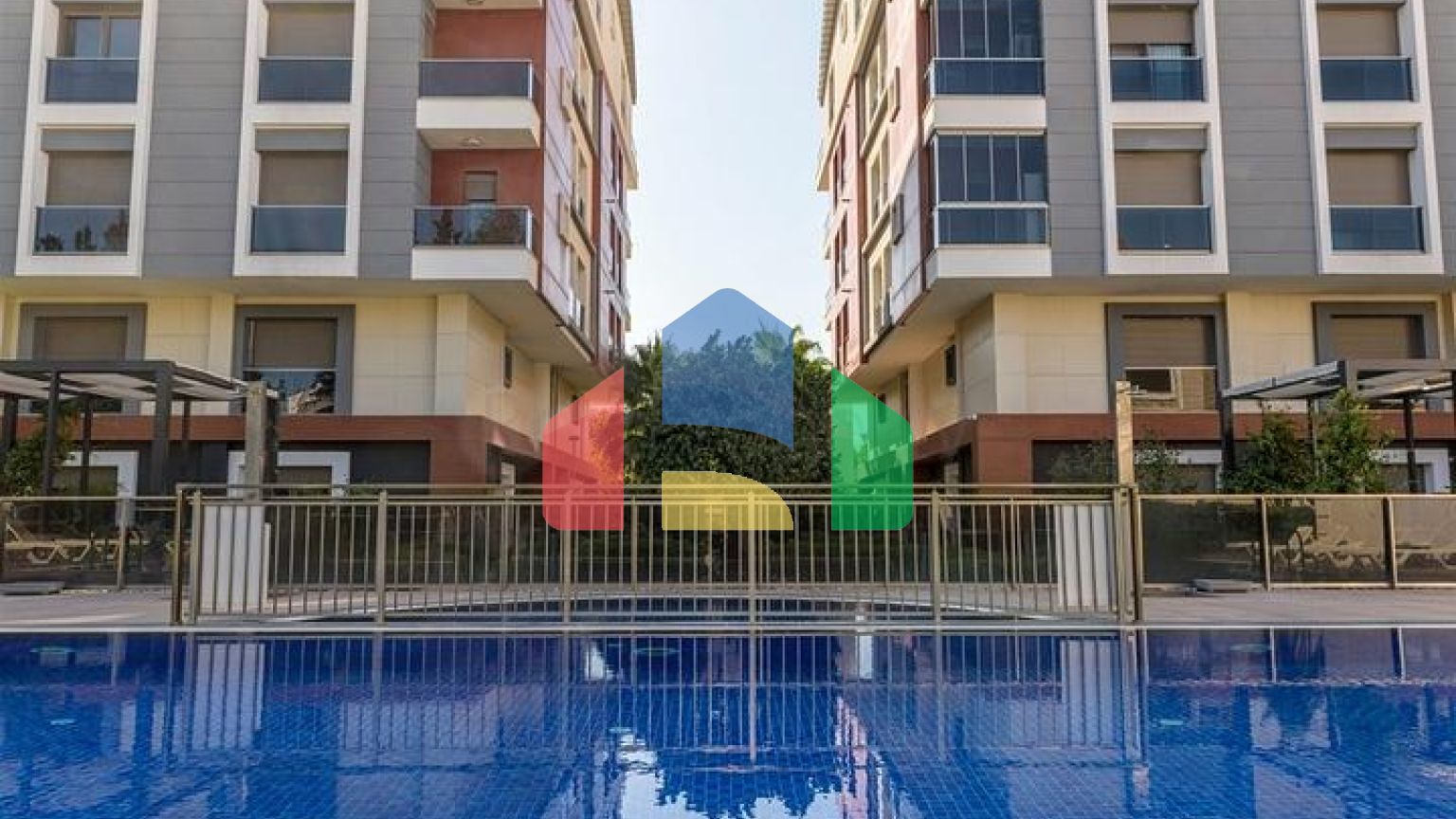 Квартира планування 4 + 1 дуплекс в мікрорайоні Зюмрют-Анталія