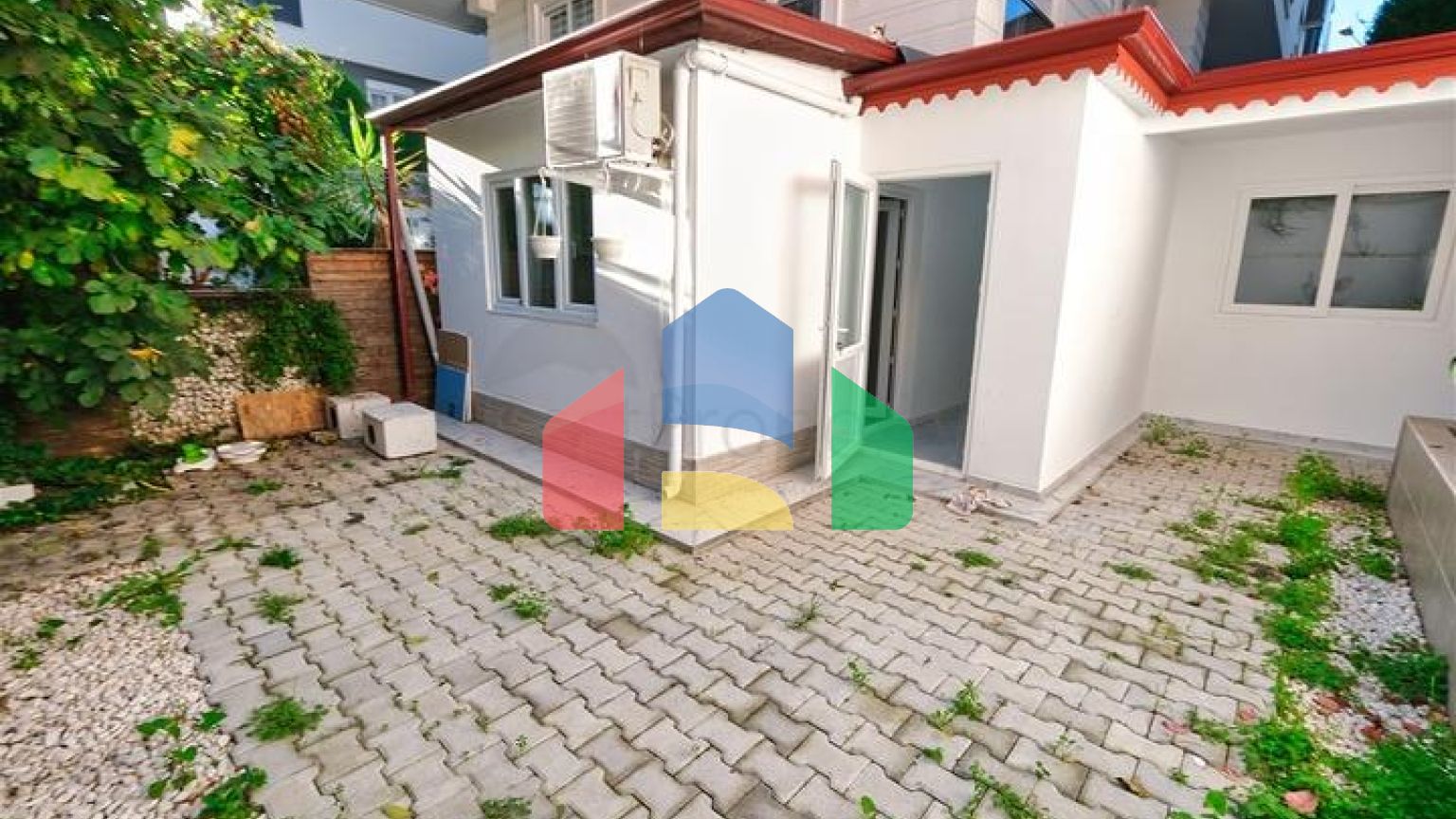 Квартира планування 2 + 1 в мікрорайоні Алтинкум - Анталія