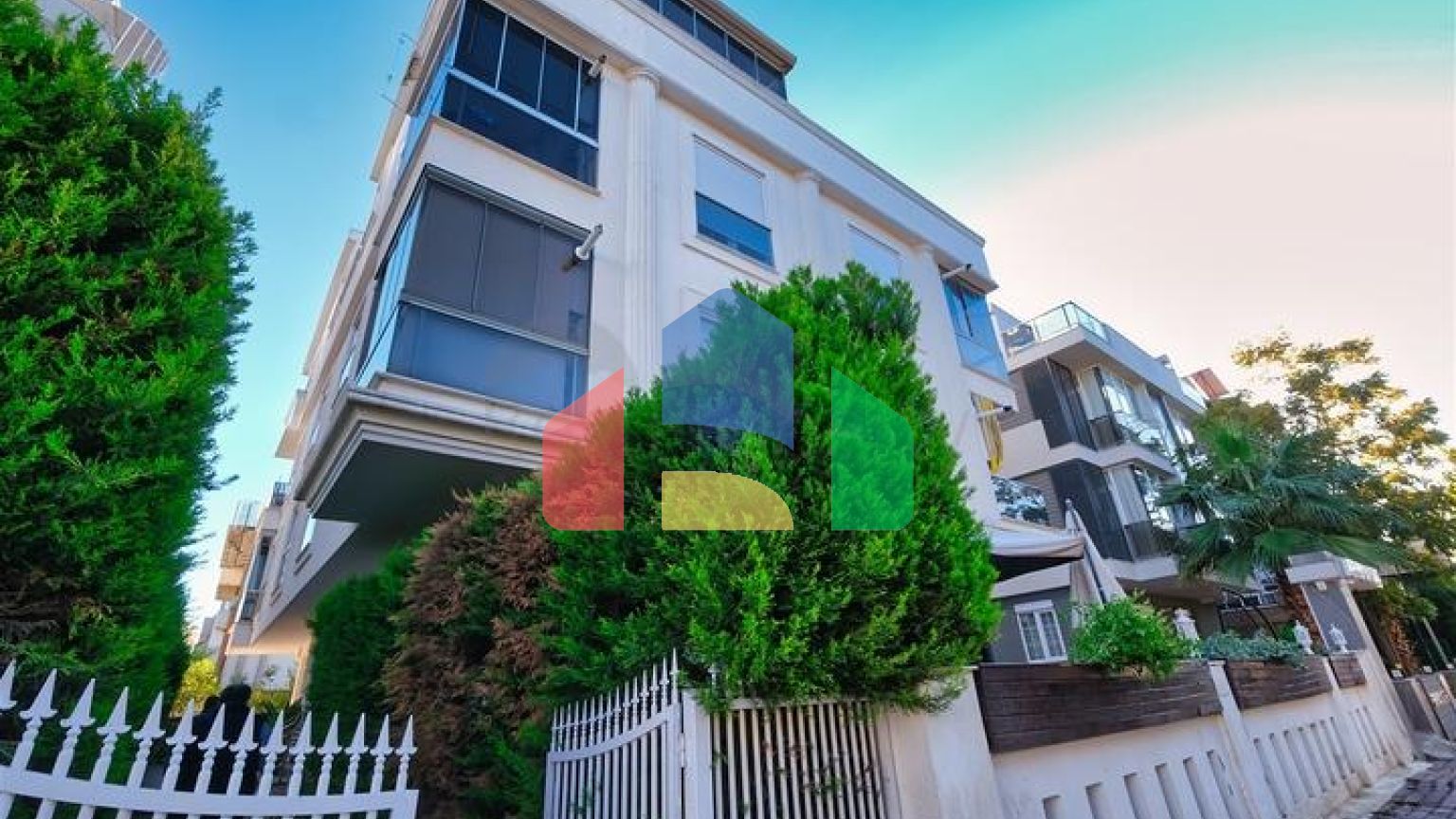 Квартира планування 2 + 1 в мікрорайоні Алтинкум - Анталія