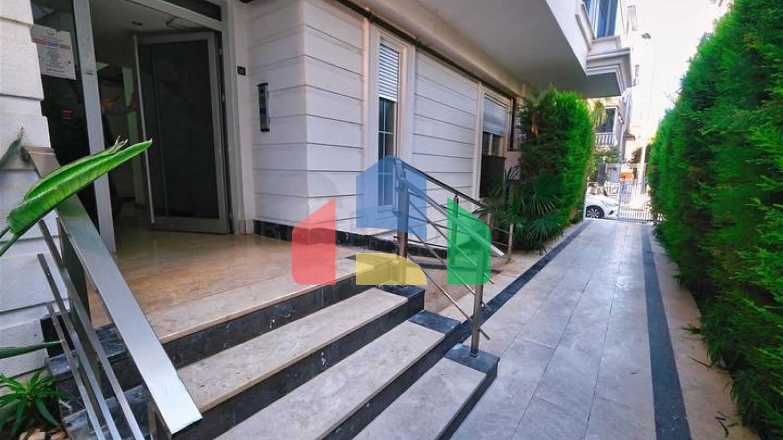 Квартира планування 2 + 1 в мікрорайоні Алтинкум - Анталія