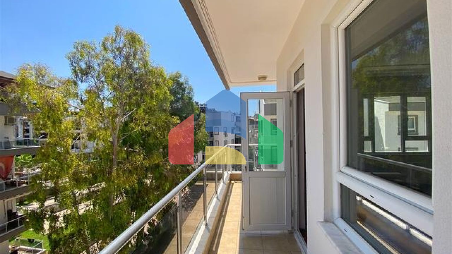 Квартира планування 4 + 1 дуплекс в мікрорайоні Моллаюсуф-Анталія