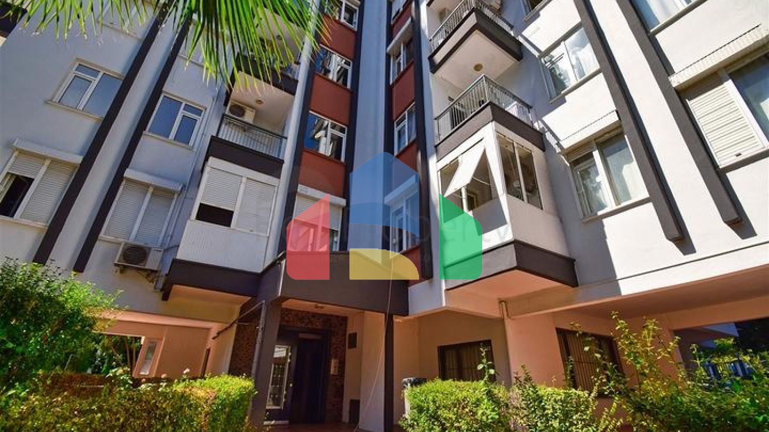 Квартира планування 3 + 1 в мікрорайоні Гюрсу - Анталія