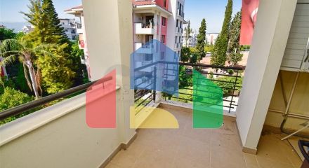 Квартира планування 4 + 1 в мікрорайоні Улуч - Анталія
