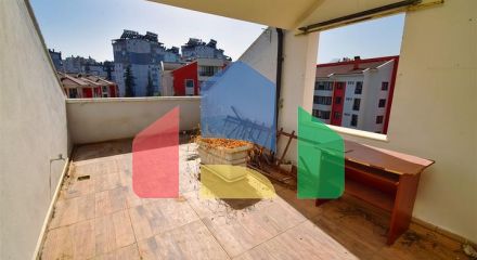 Квартира планування 4 + 1 в мікрорайоні Улуч - Анталія