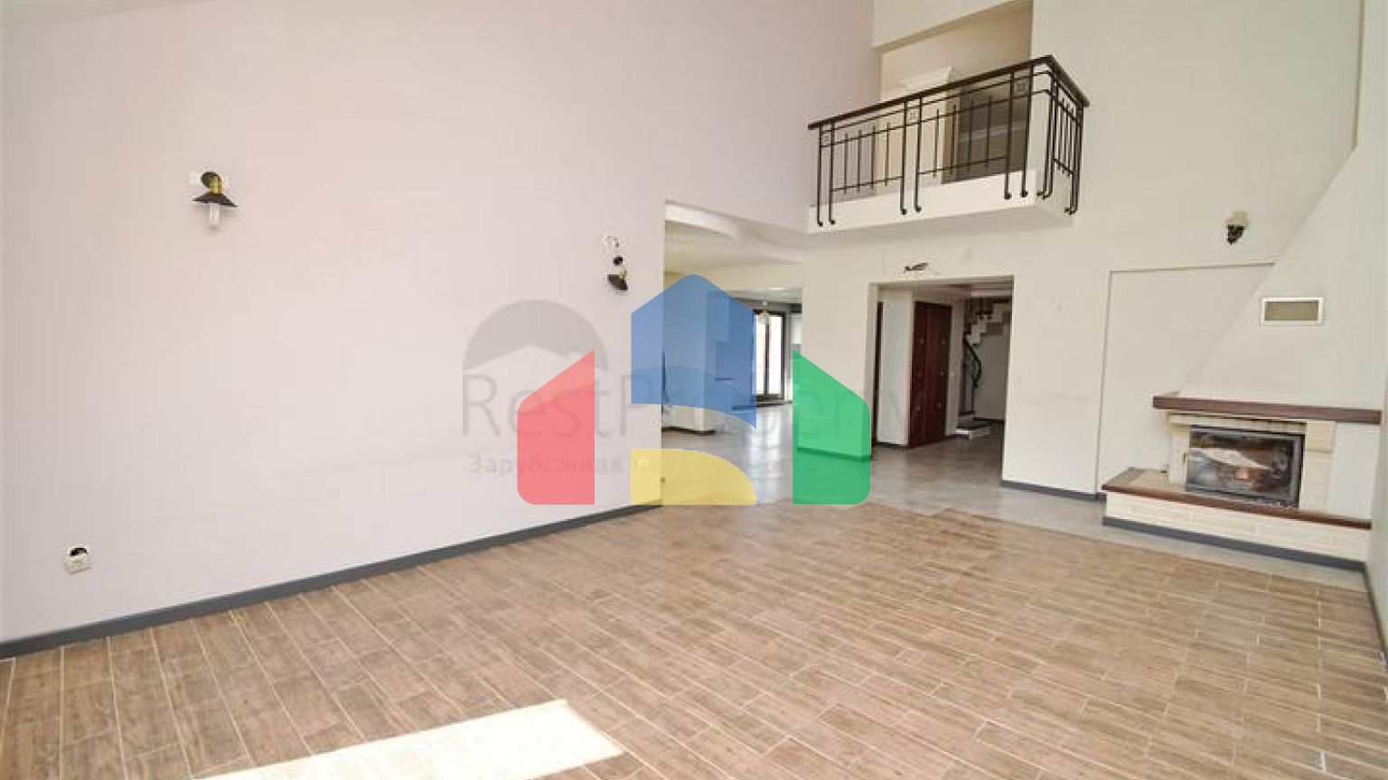 Квартира планування 4 + 1 в мікрорайоні Улуч - Анталія