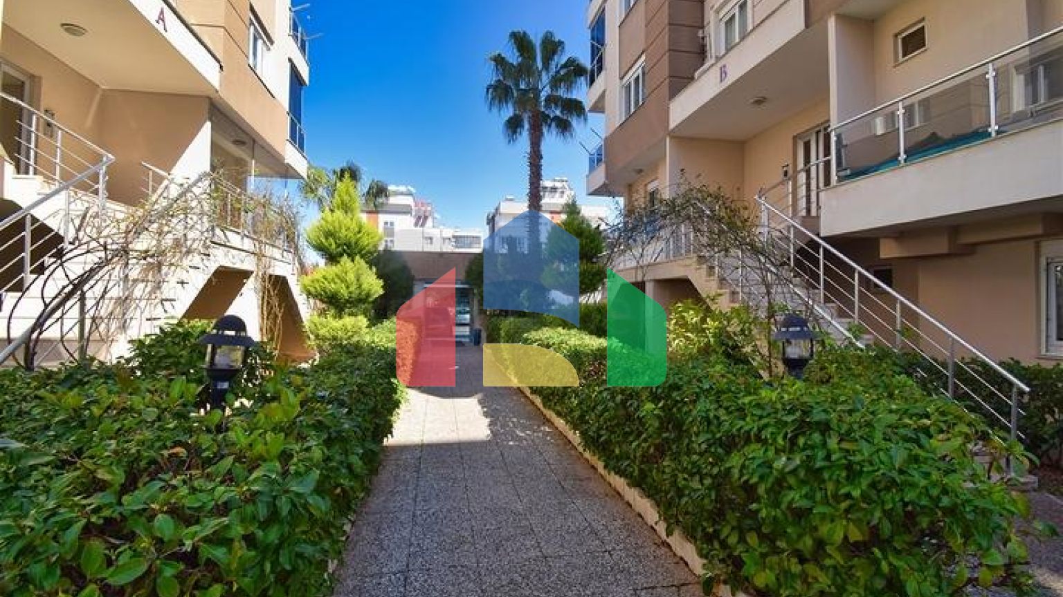 Квартира планування 2 + 1 в мікрорайоні Коньяаалти - Анталія