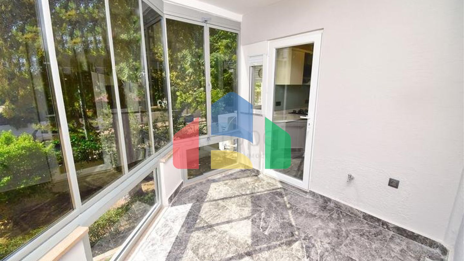 Квартира планування 3 + 1 в мікрорайоні Гюрсу - Анталія