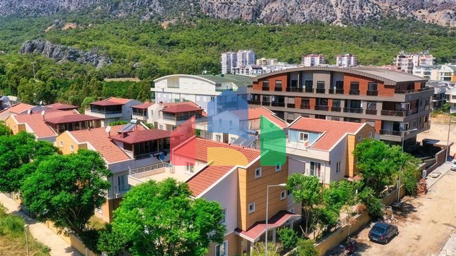 Вилла планировки 5+1 в микрорайоне Сарысу - Анталия