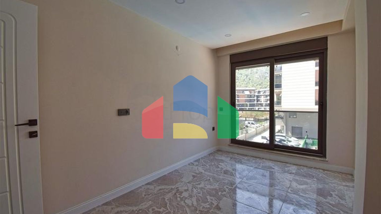 Квартира планування 1 + 1 в мікрорайоні Сарису - Анталія