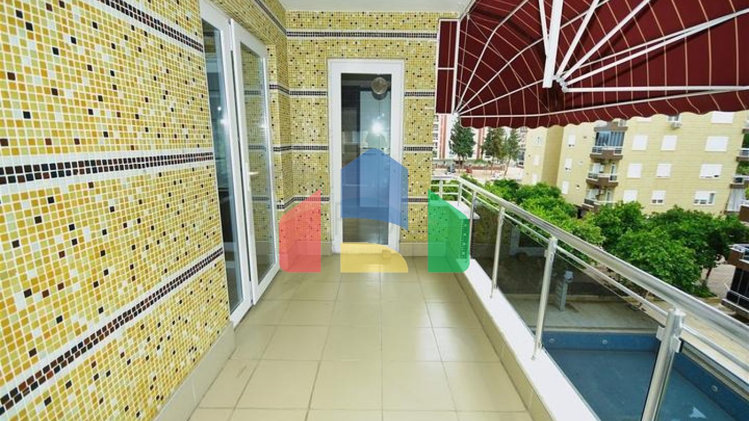 Квартира планування 4 + 1 в мікрорайоні Сітелер - Анталія