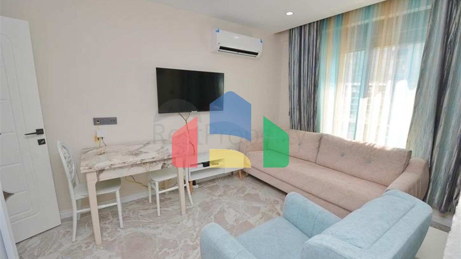 Квартири планування 1 + 1 в мікрорайоні Сарису - Анталія