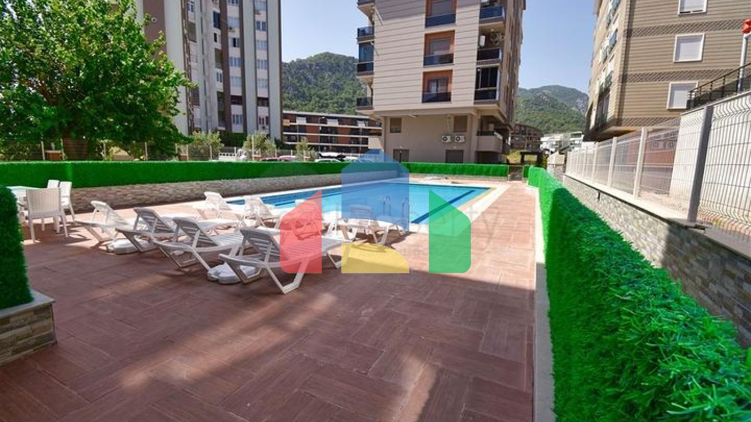 Квартири планування 1 + 1 в мікрорайоні Сарису - Анталія