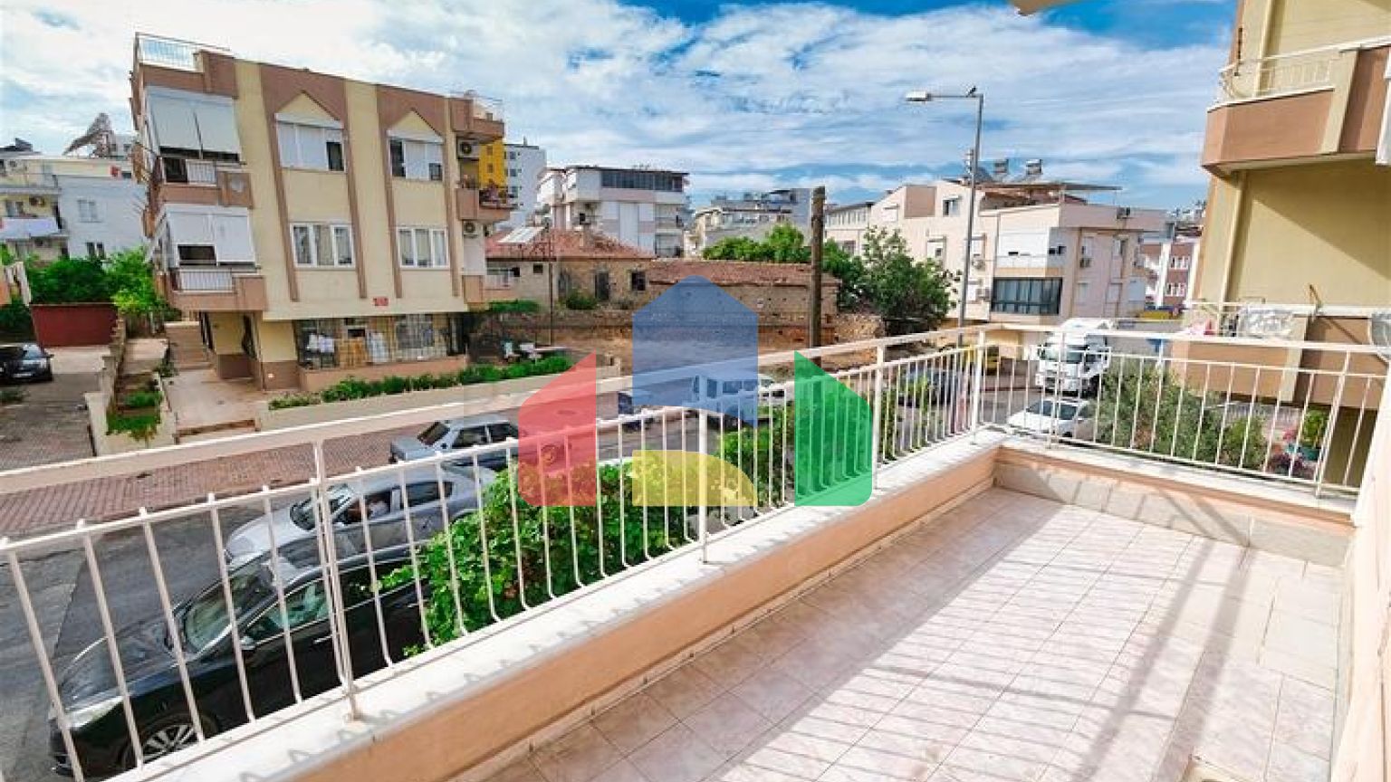 Квартира планування 3 + 1 в мікрорайоні Кушкаваги - Анталія