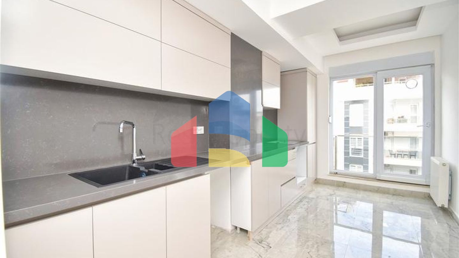 Квартира планування 4 + 1 дуплекс в районі Хурма-Анталія