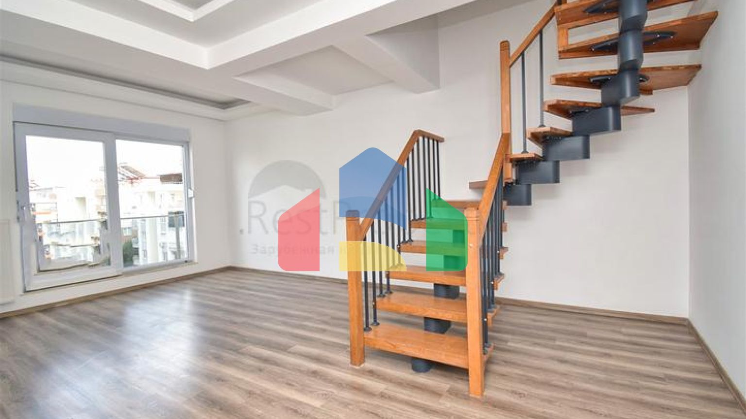 Квартира планування 4 + 1 дуплекс в районі Хурма-Анталія