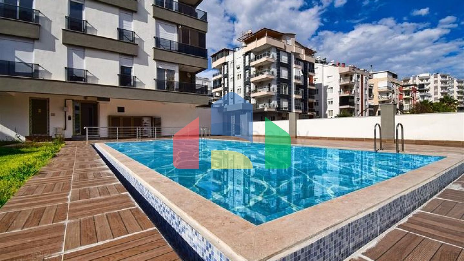 Квартира планування 4 + 1 дуплекс в районі Хурма-Анталія