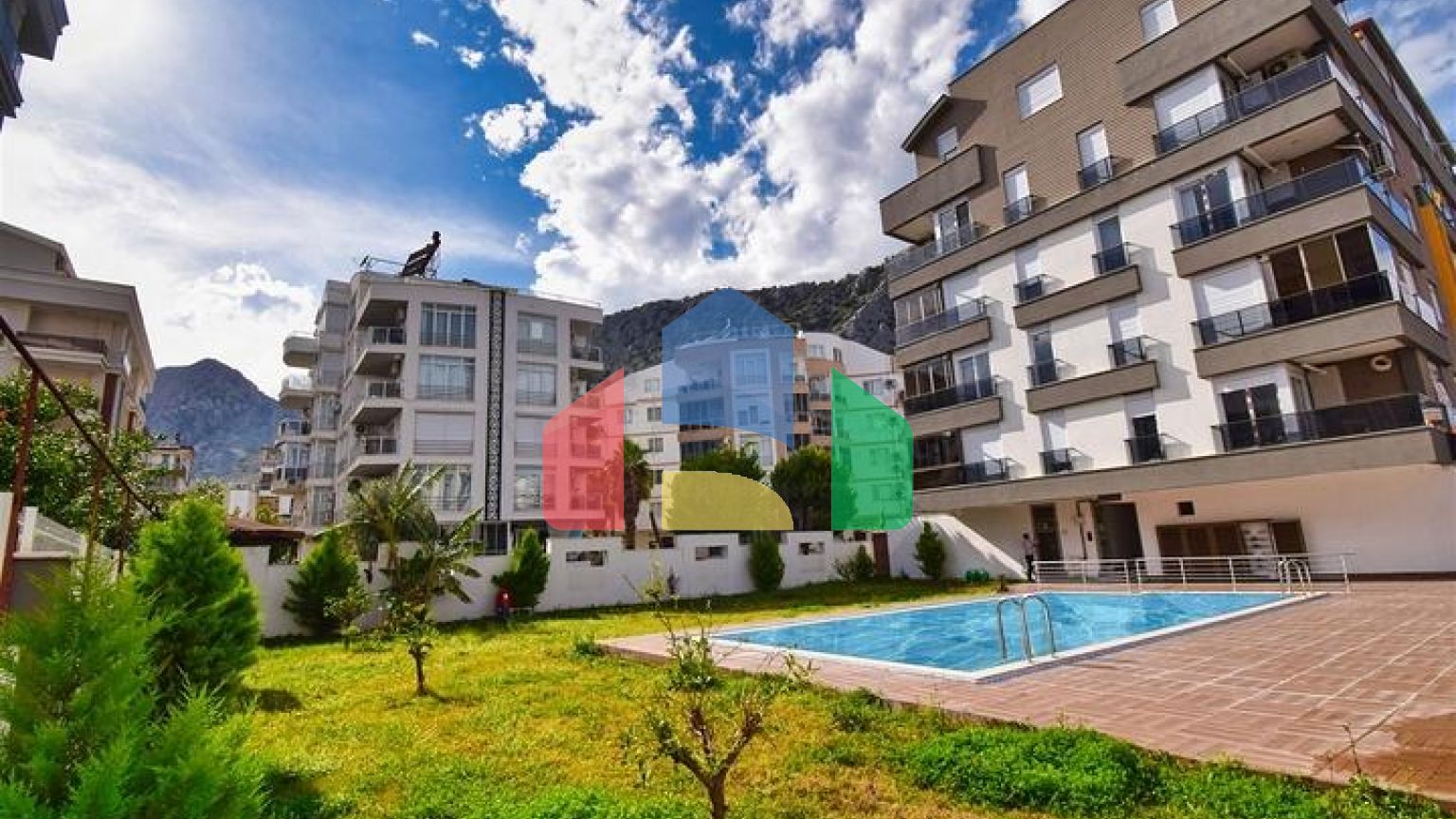 Квартира планування 4 + 1 дуплекс в районі Хурма-Анталія