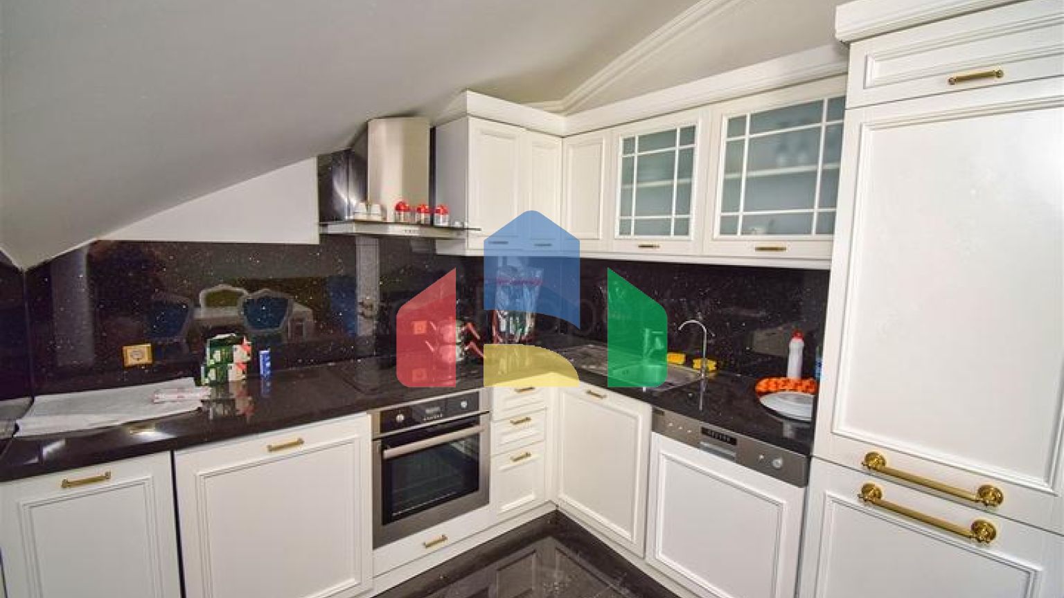 Квартира планування 3 + 1 в мікрорайоні Лиман - Анталія