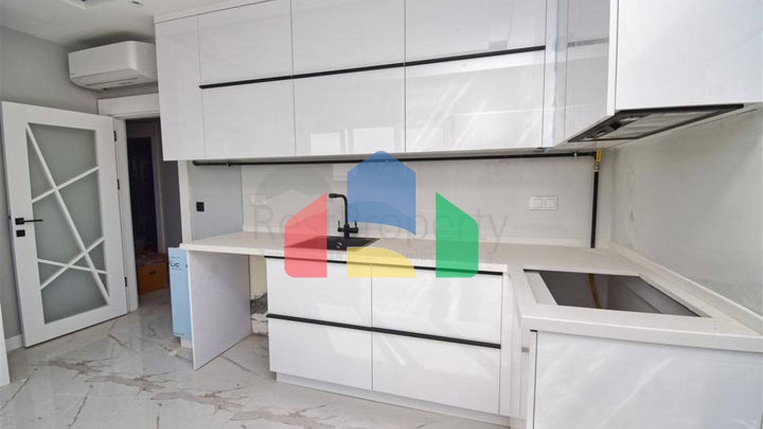 Квартира планування 3 + 1 в мікрорайоні Алтинкум - Анталія