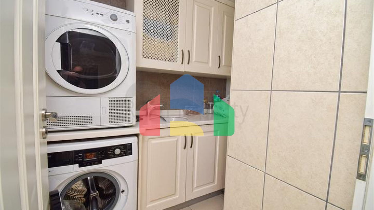 Квартира планування 2 + 1 в мікрорайоні Лиман - Анталія