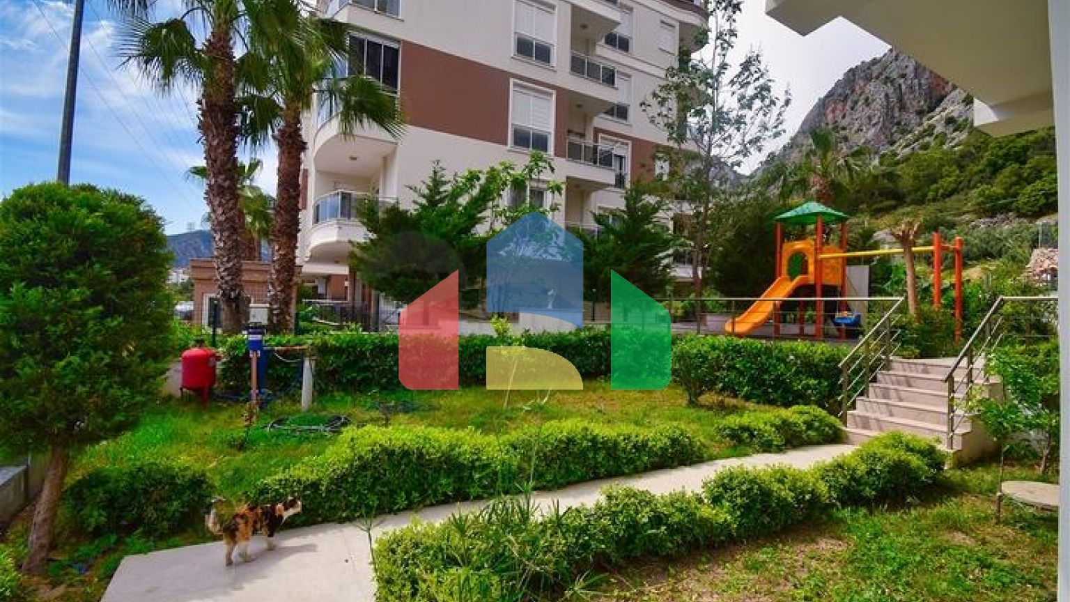 Квартира планування 1 + 1 в мікрорайоні Хурма - Анталія