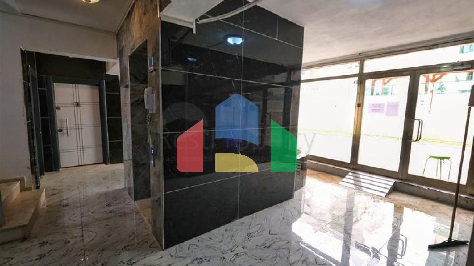 Квартира планування 3 + 1 в мікрорайоні Сарису - Анталія