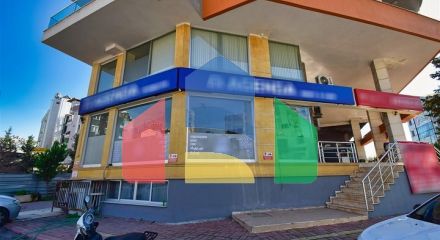 На продаж представлено Комерційне приміщення в районі Коньяалти-Анталія