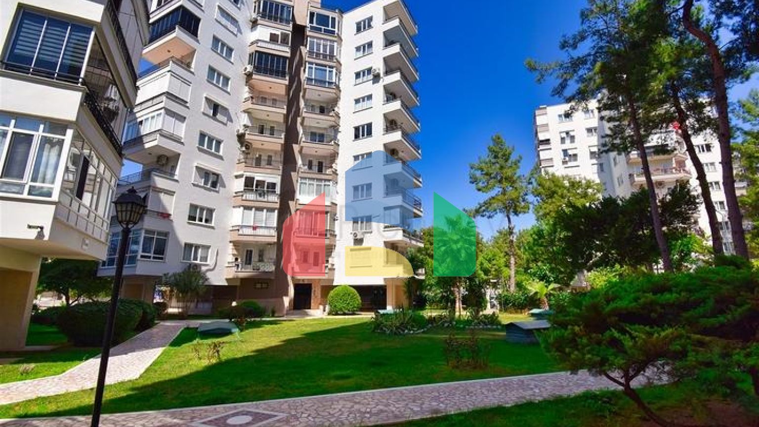 Квартира планування 3 + 1 в мікрорайоні Алтинкум - Анталія