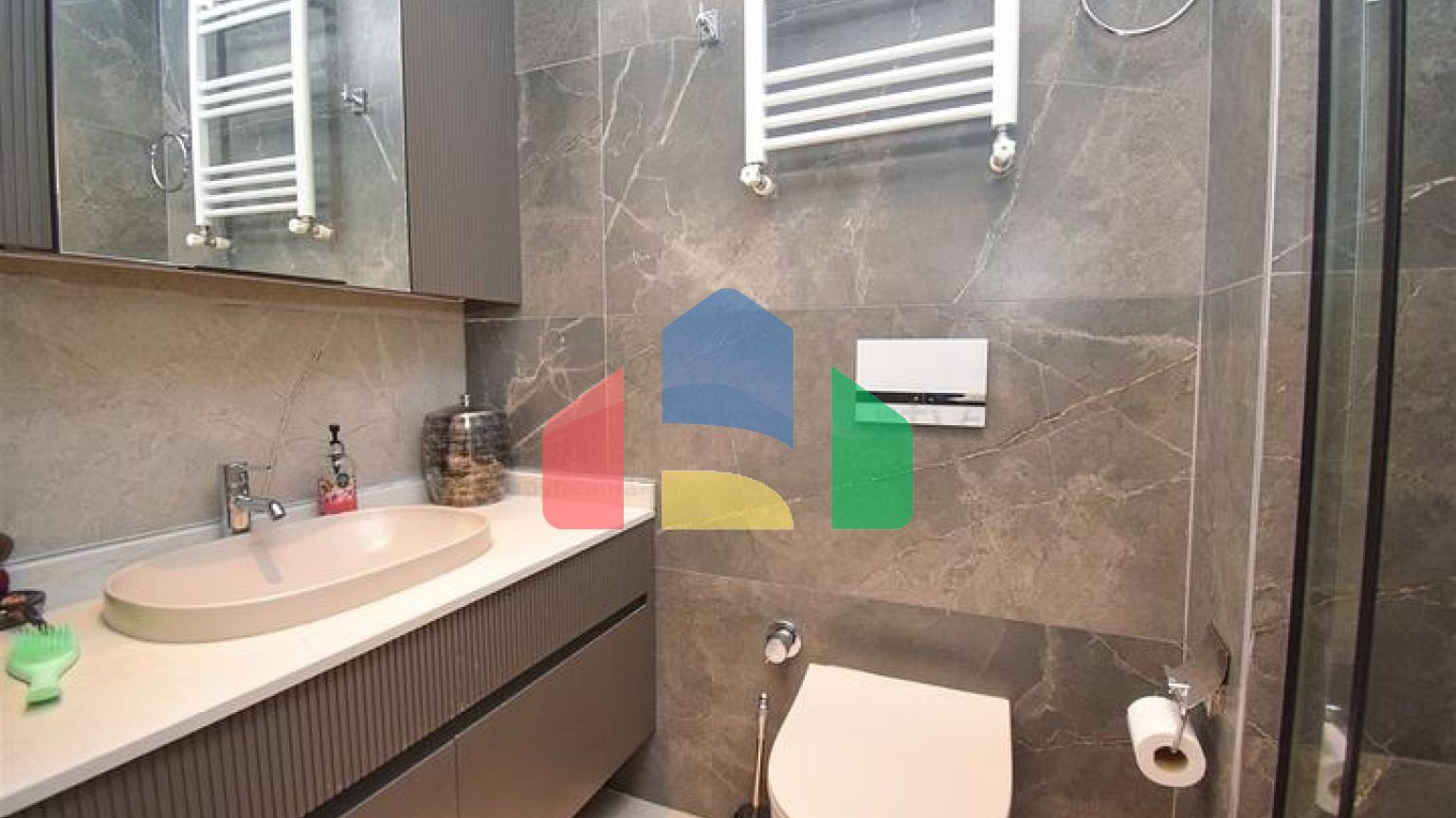 Квартири планування 2 + 1 і 3 + 1 в мікрорайоні Унджали - Анталія