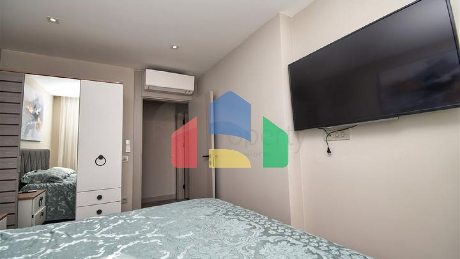 Квартири планування 2 + 1 і 3 + 1 в мікрорайоні Унджали - Анталія