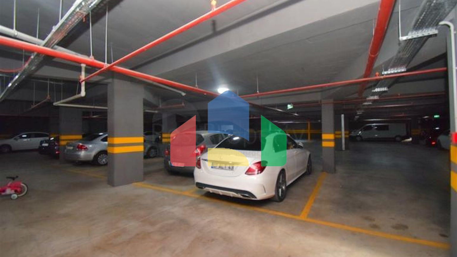 Квартири планування 2 + 1 і 3 + 1 в мікрорайоні Унджали - Анталія