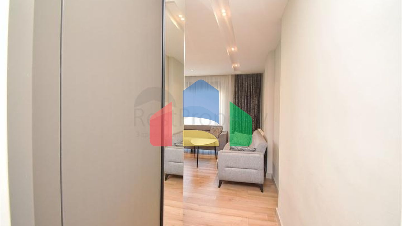 Квартири планування 2 + 1 і 3 + 1 в мікрорайоні Унджали - Анталія