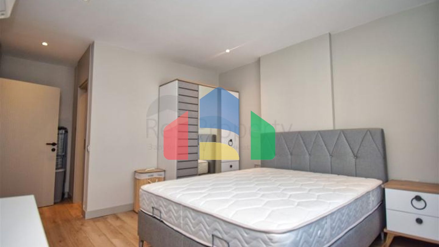 Квартири планування 2 + 1 і 3 + 1 в мікрорайоні Унджали - Анталія