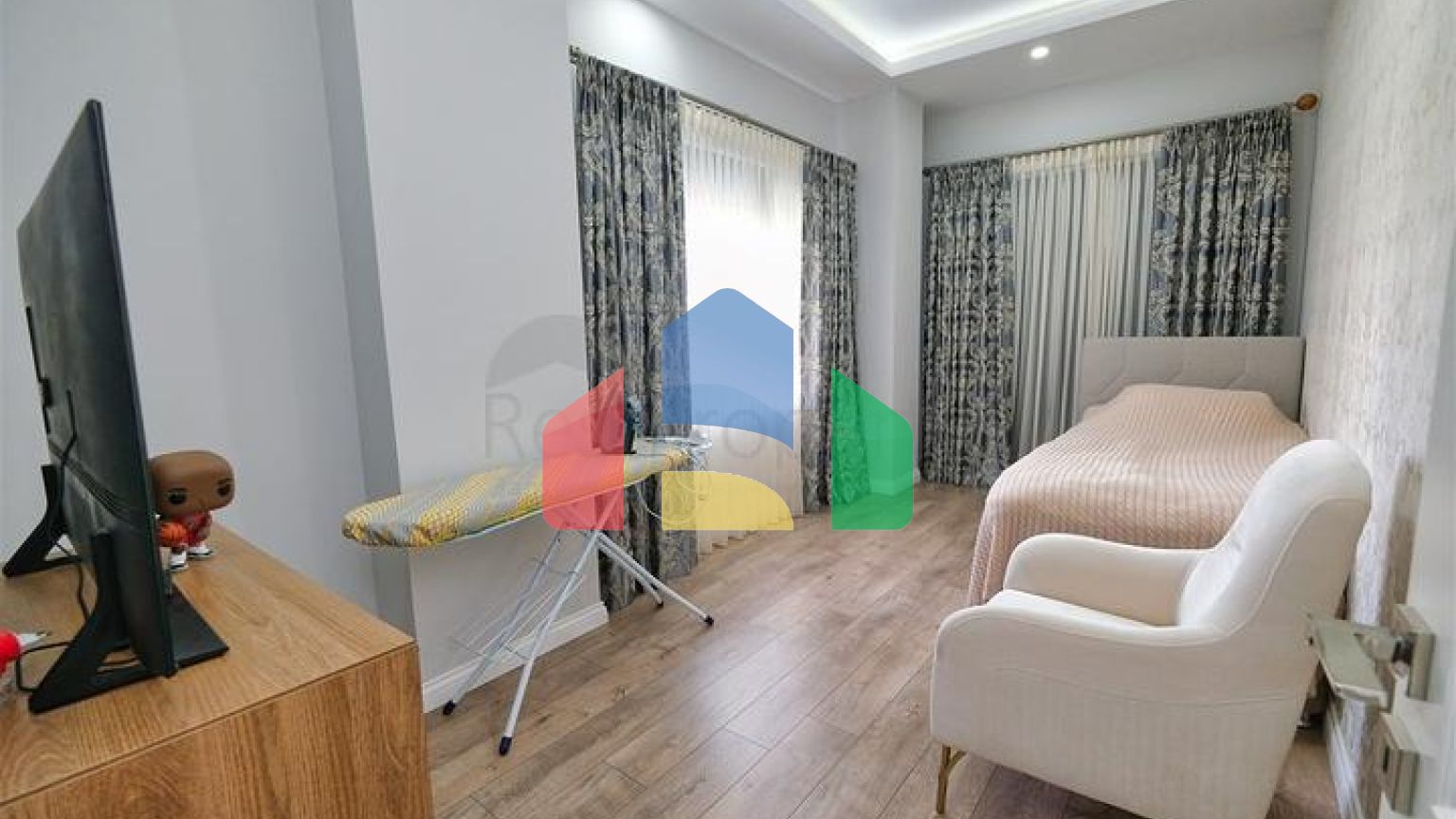 Вілла планування 5 + 1 в мікрорайоні Моллаюсуф - Анталія