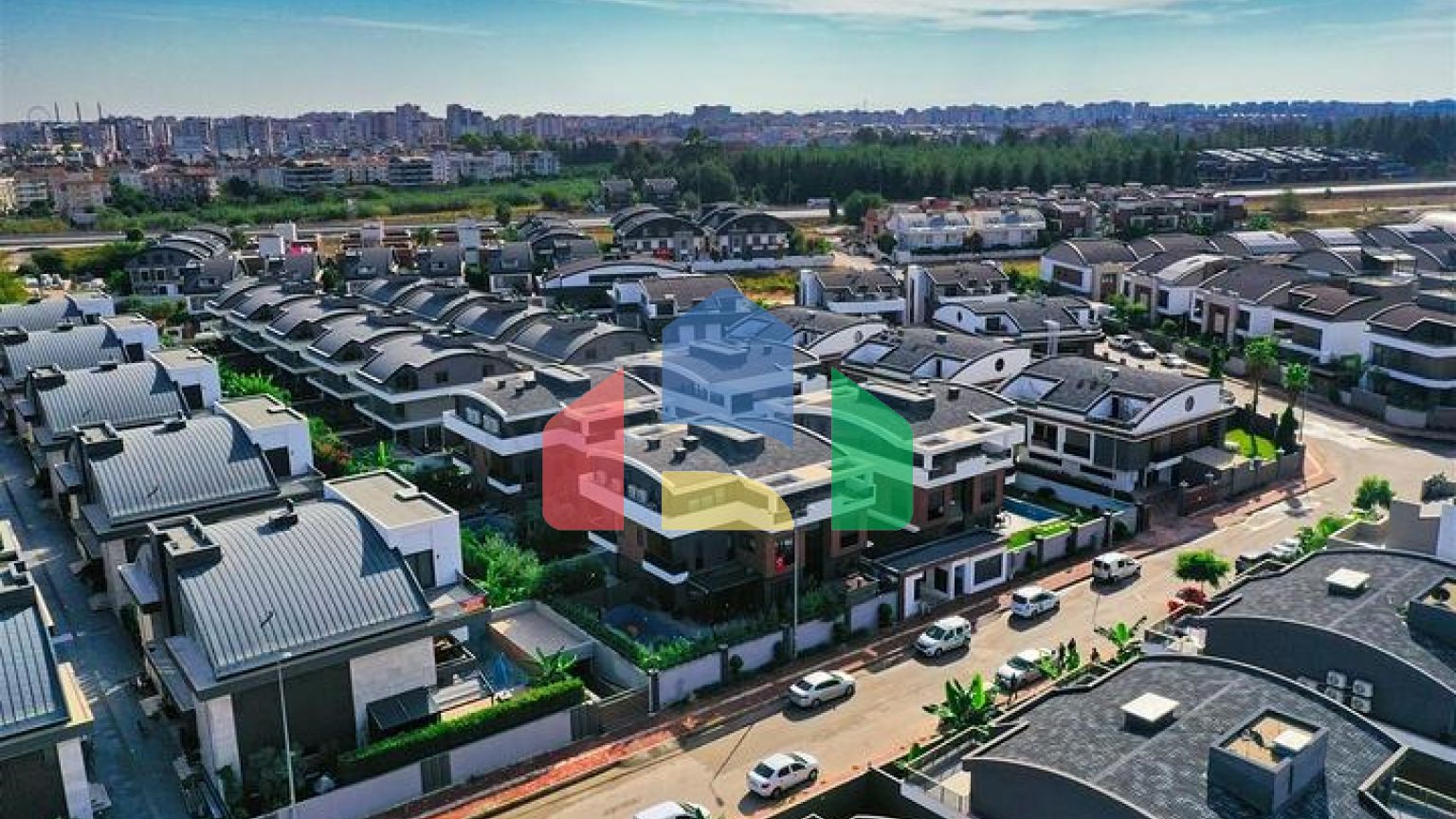 Вілла планування 5 + 1 в мікрорайоні Моллаюсуф - Анталія