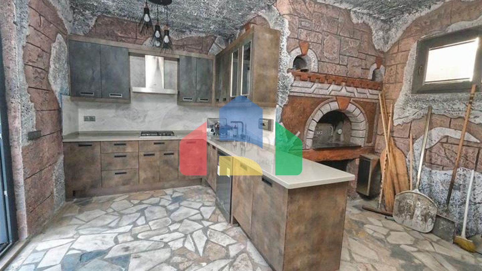 Вилла планировки 7+1 в микрорайоне Айдынлык - Анталия