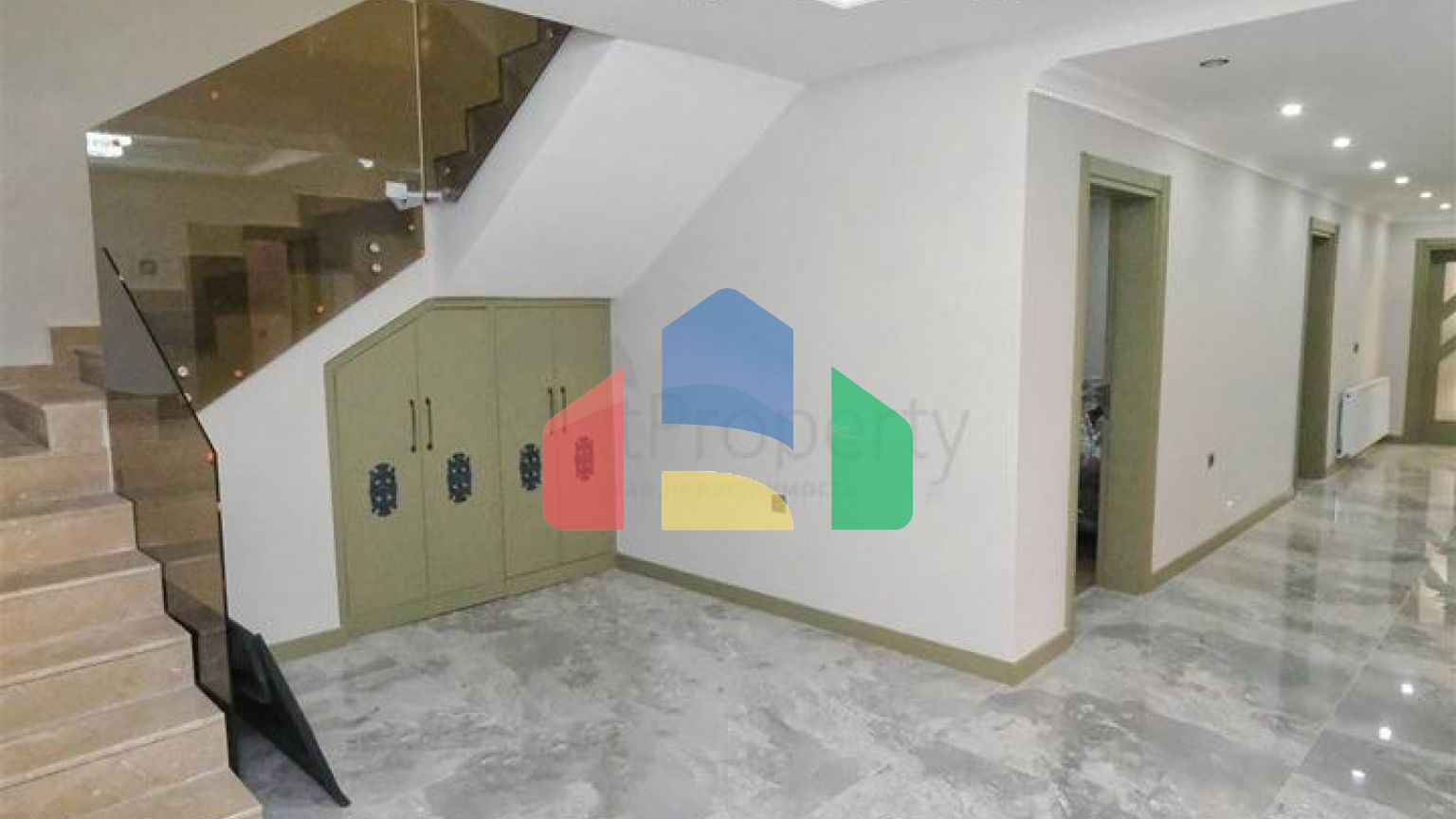 Вилла планировки 7+1 в микрорайоне Айдынлык - Анталия