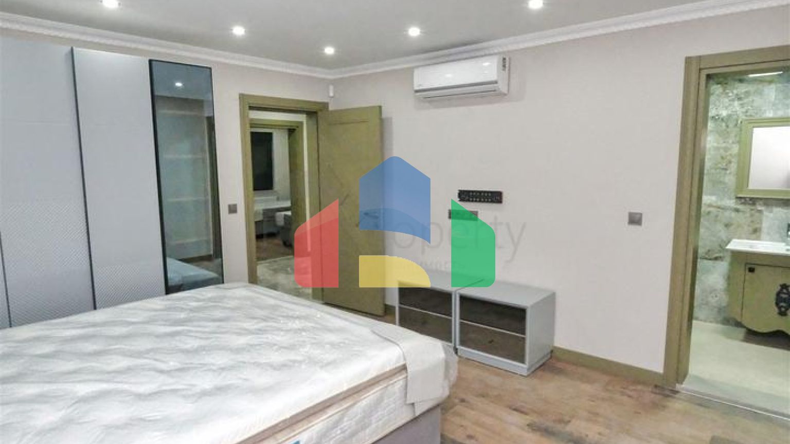 Вилла планировки 7+1 в микрорайоне Айдынлык - Анталия