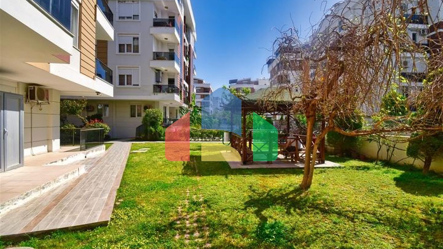 Квартира планування 2 + 1 в мікрорайоні Хурма - Анталія