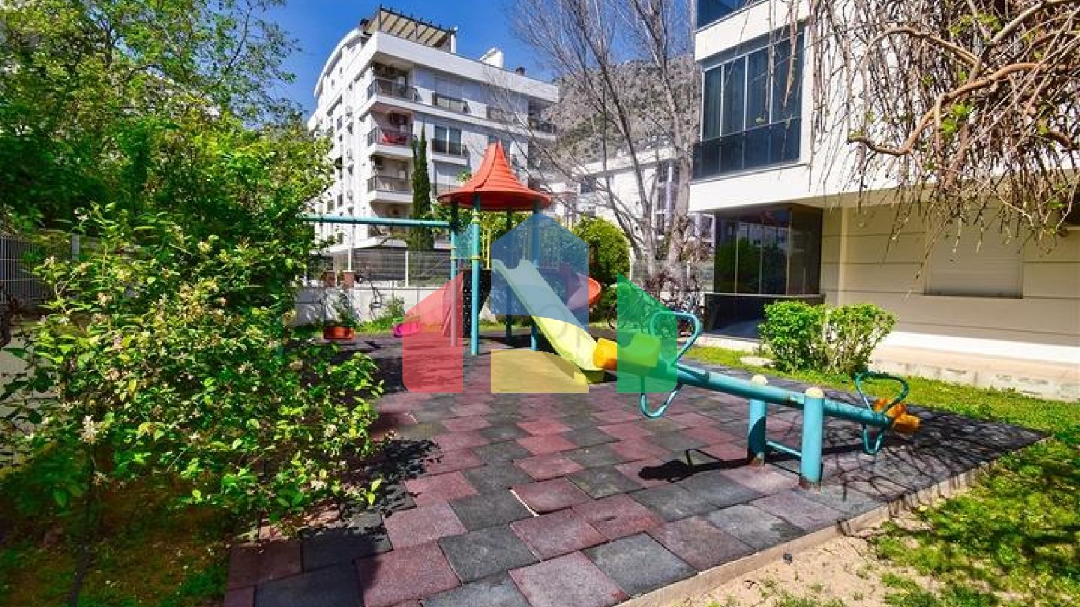 Квартира планування 2 + 1 в мікрорайоні Хурма - Анталія