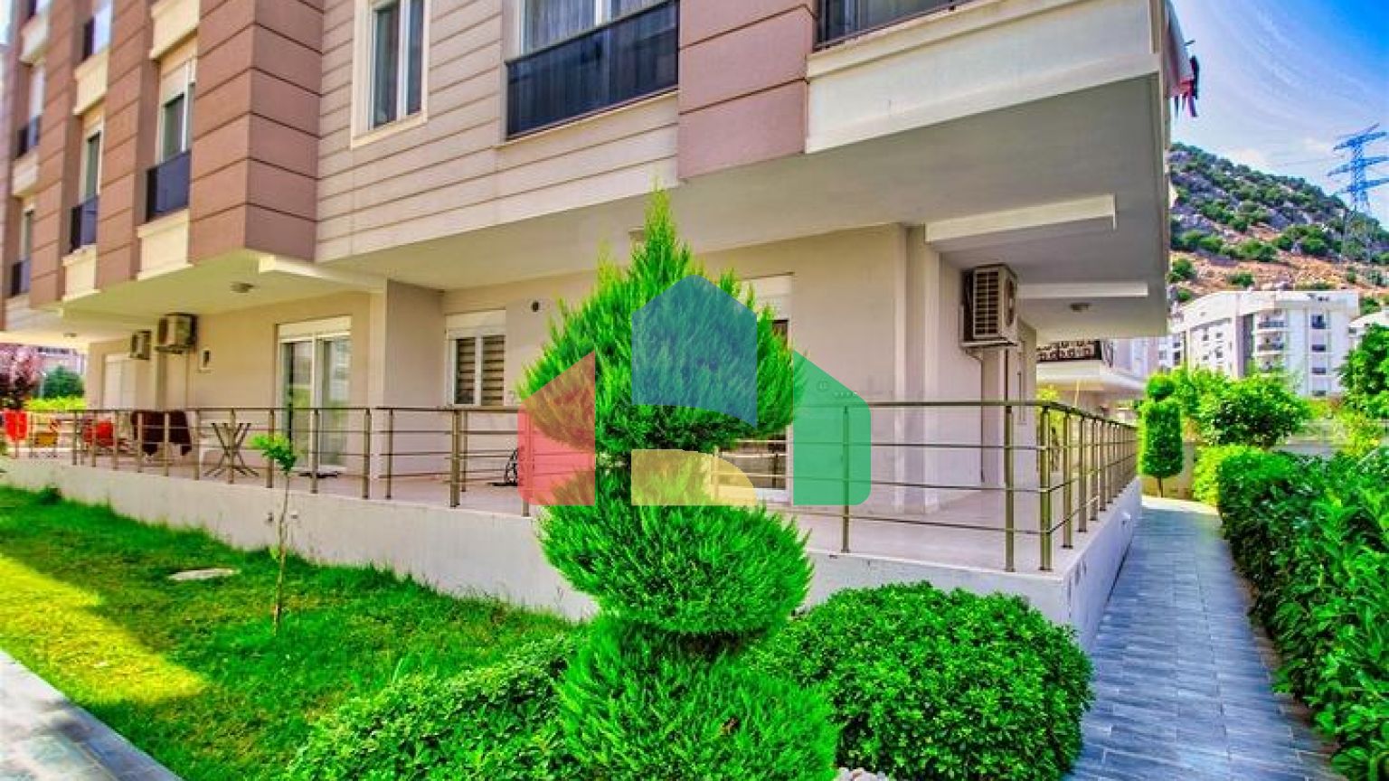 Квартира планування 2 + 1 в мікрорайоні Хурма - Анталія