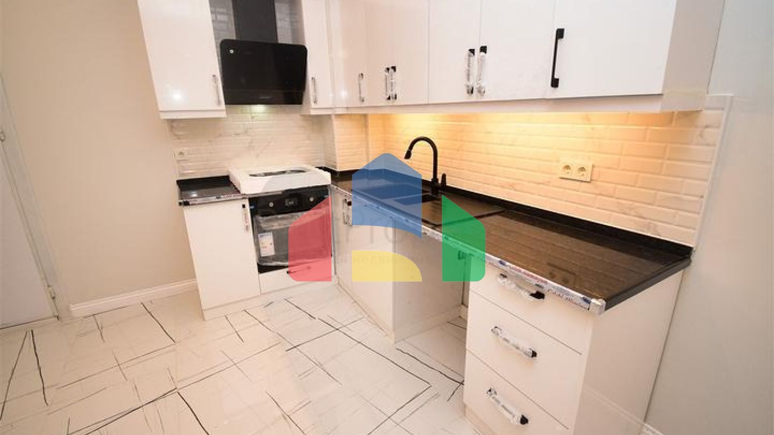 Квартира планування 3 + 1 в мікрорайоні Хурма - Анталія