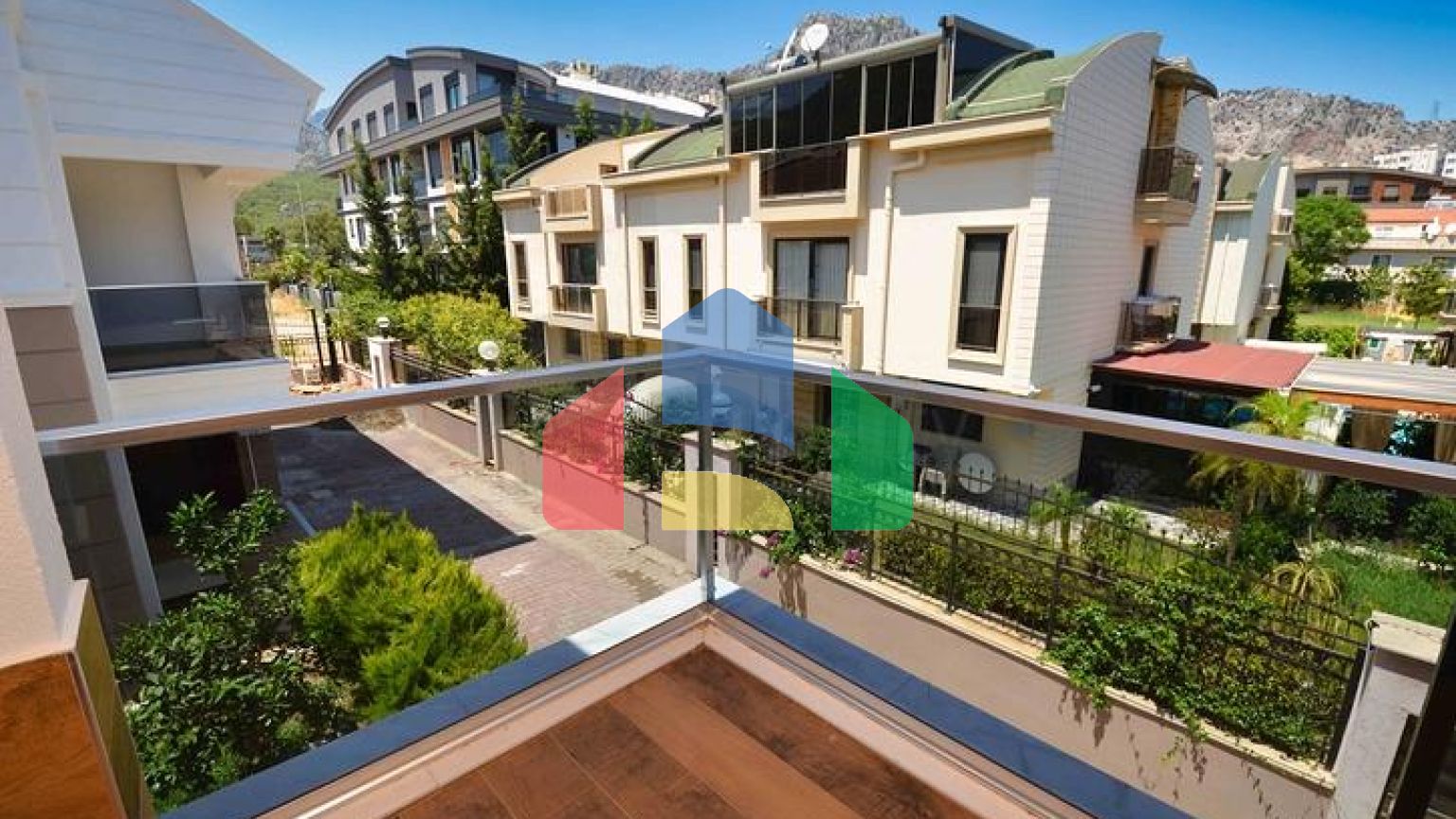 Виллы класса люкс , планировки 5+2 в микрорайоне Сарысу - Анталия