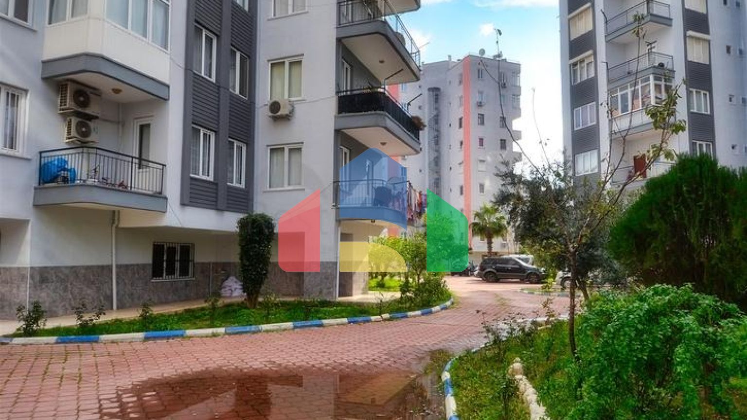 Простора квартира планування 3 + 1 в мікрорайоні Хурма - Анталія