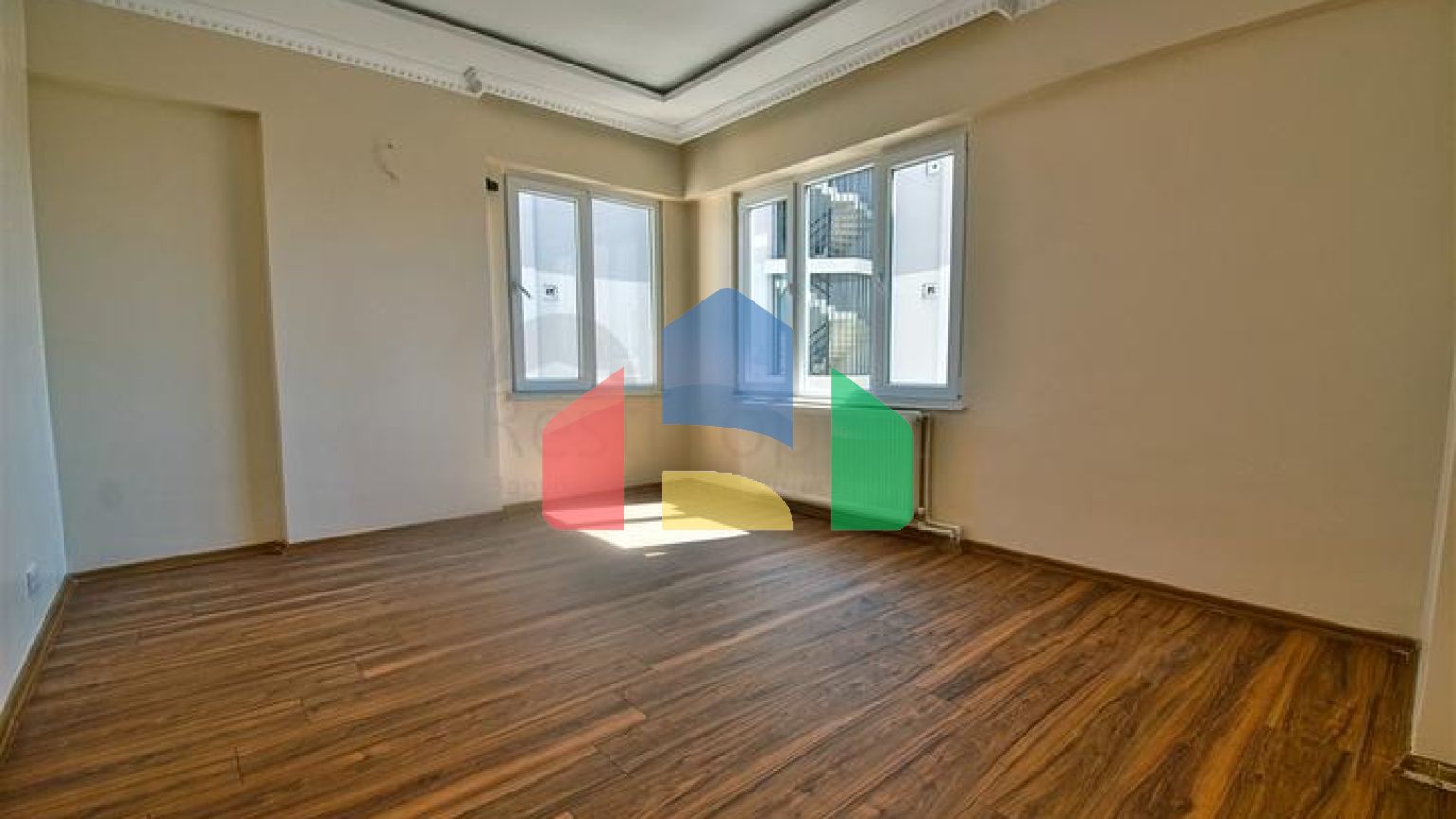 Квартира планування 3 + 1 в мікрорайоні Лиман - Анталія