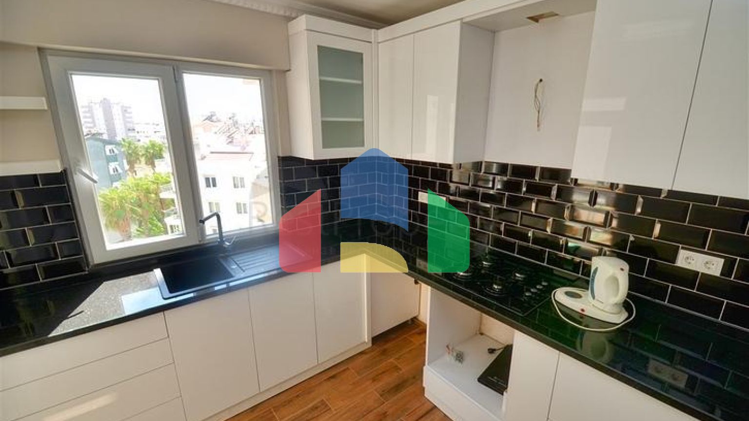 Квартира планування 3 + 1 в мікрорайоні Лиман - Анталія