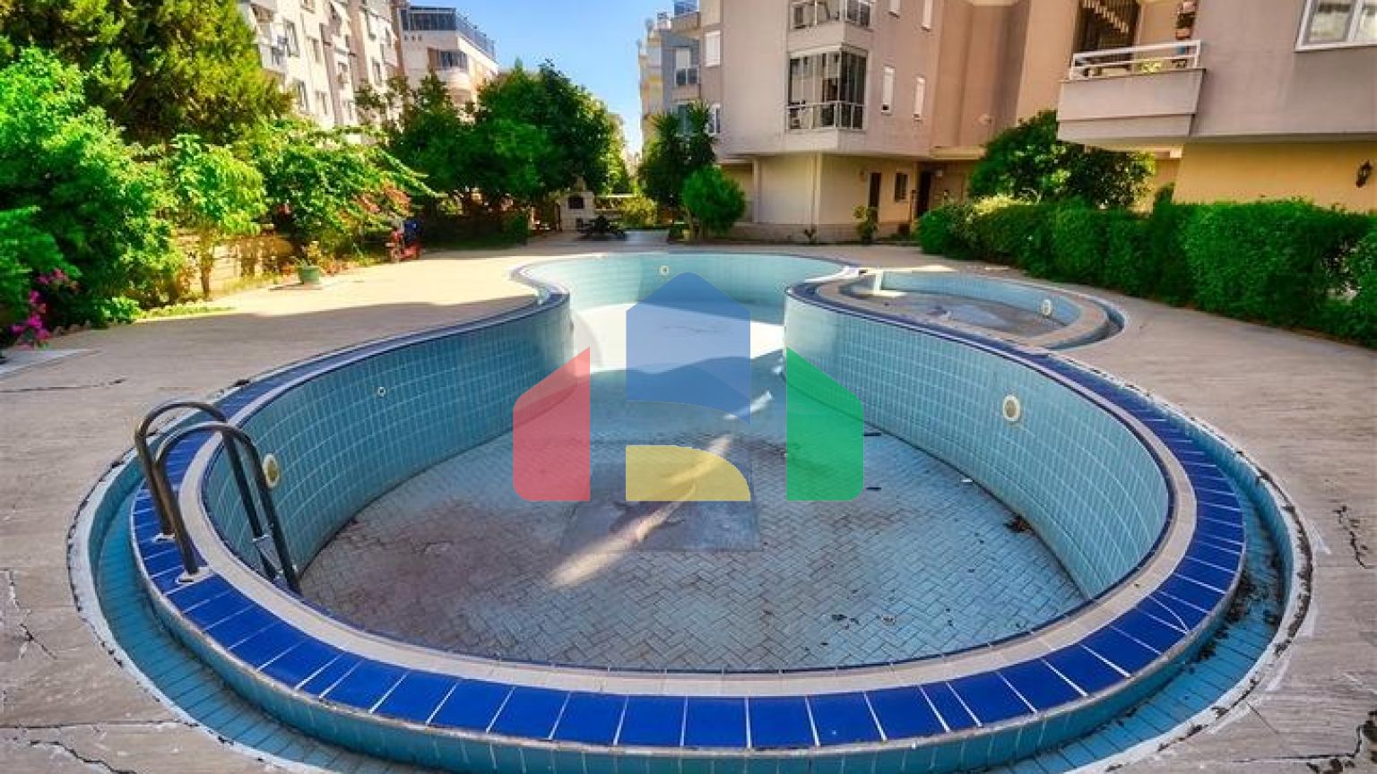 Квартира планування 3 + 1 в мікрорайоні Лиман - Анталія