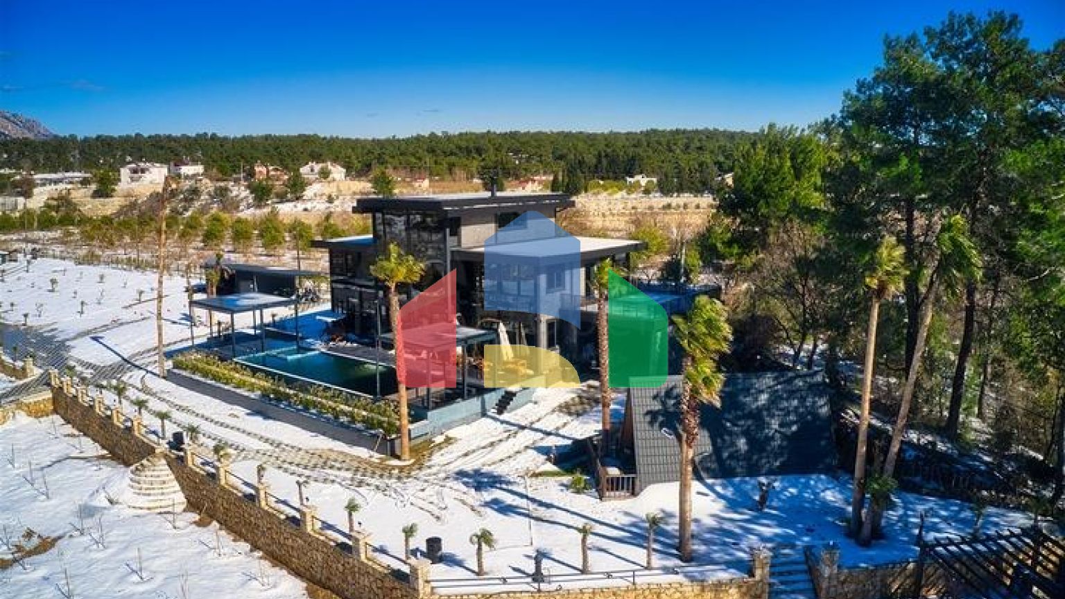 Шикарная Вилла планировки 5+3  в районе Коньяалты - Анталия